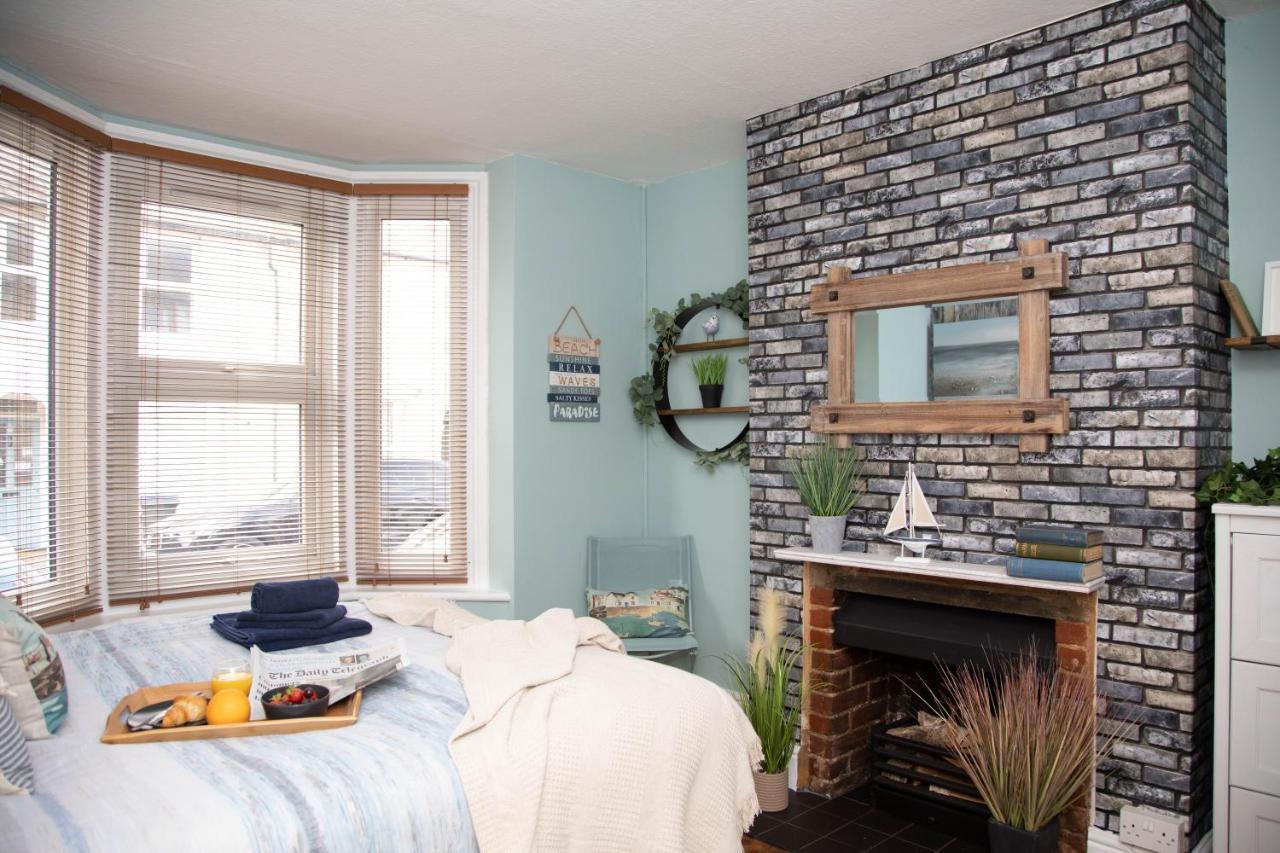 Cosy 3 Bedroom House - Private & Central - Ultra Wifi Canterbury Exterior foto