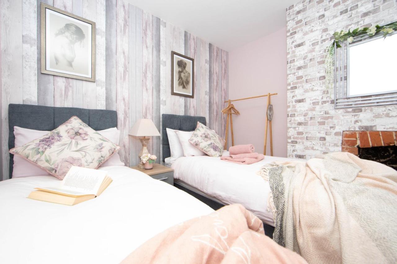 Cosy 3 Bedroom House - Private & Central - Ultra Wifi Canterbury Exterior foto