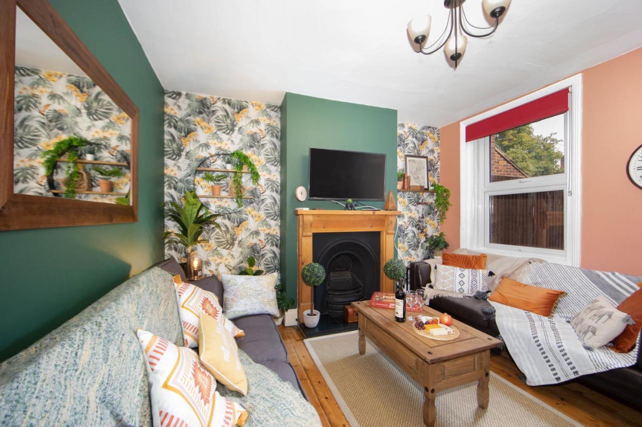 Cosy 3 Bedroom House - Private & Central - Ultra Wifi Canterbury Exterior foto